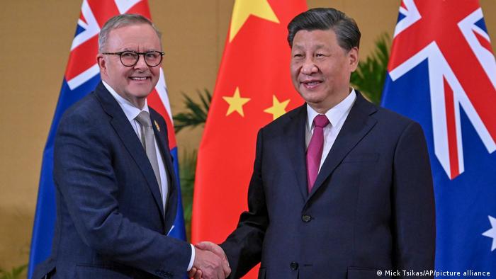 阿尔巴尼斯（左）和习近平于今年11月G20期间进行了面对面会谈