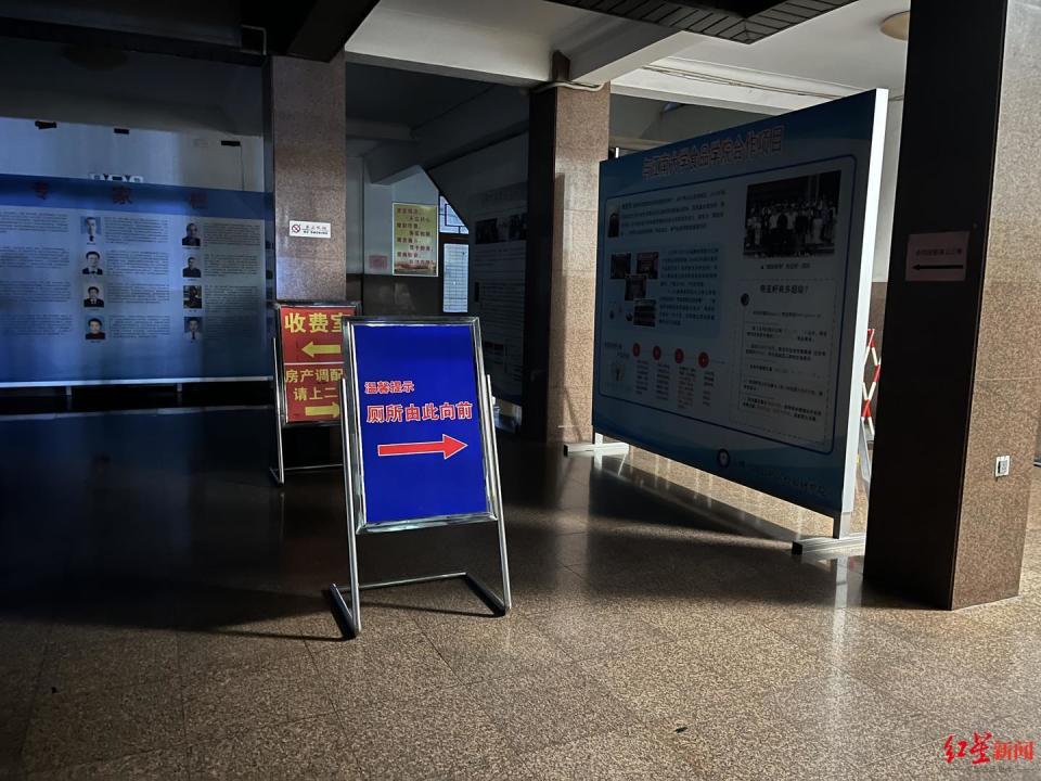 淄博一家事业机关单位内，仍旧对外开放卫生间